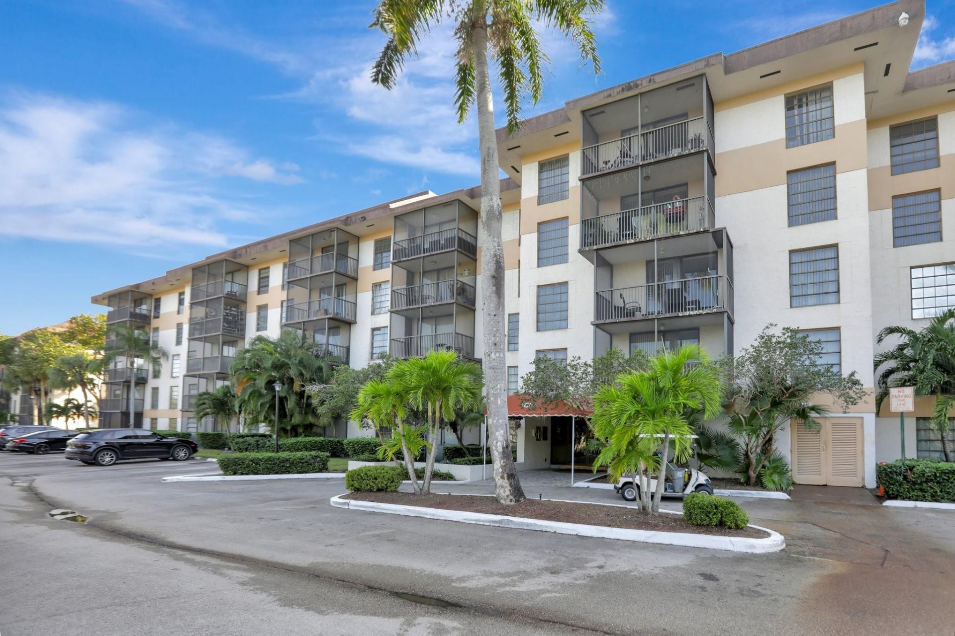 5570 NW 44th St, Unit 518A, Tamarac, FL 33319 Photo