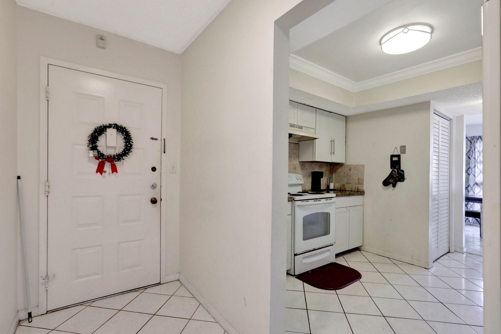 5570 NW 44th St, Unit 518A, Tamarac, FL 33319 Photo