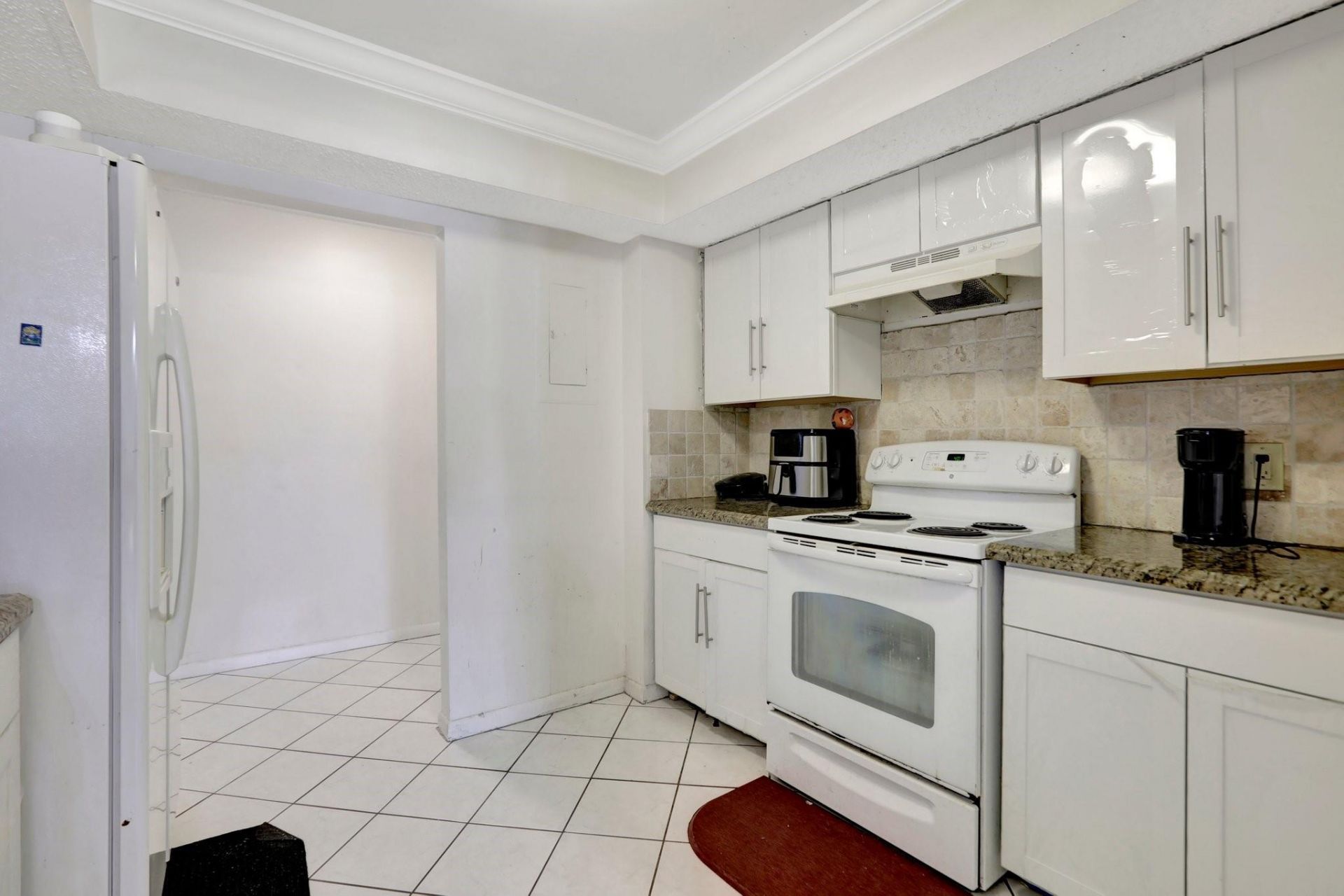 5570 NW 44th St, Unit 518A, Tamarac, FL 33319 Photo