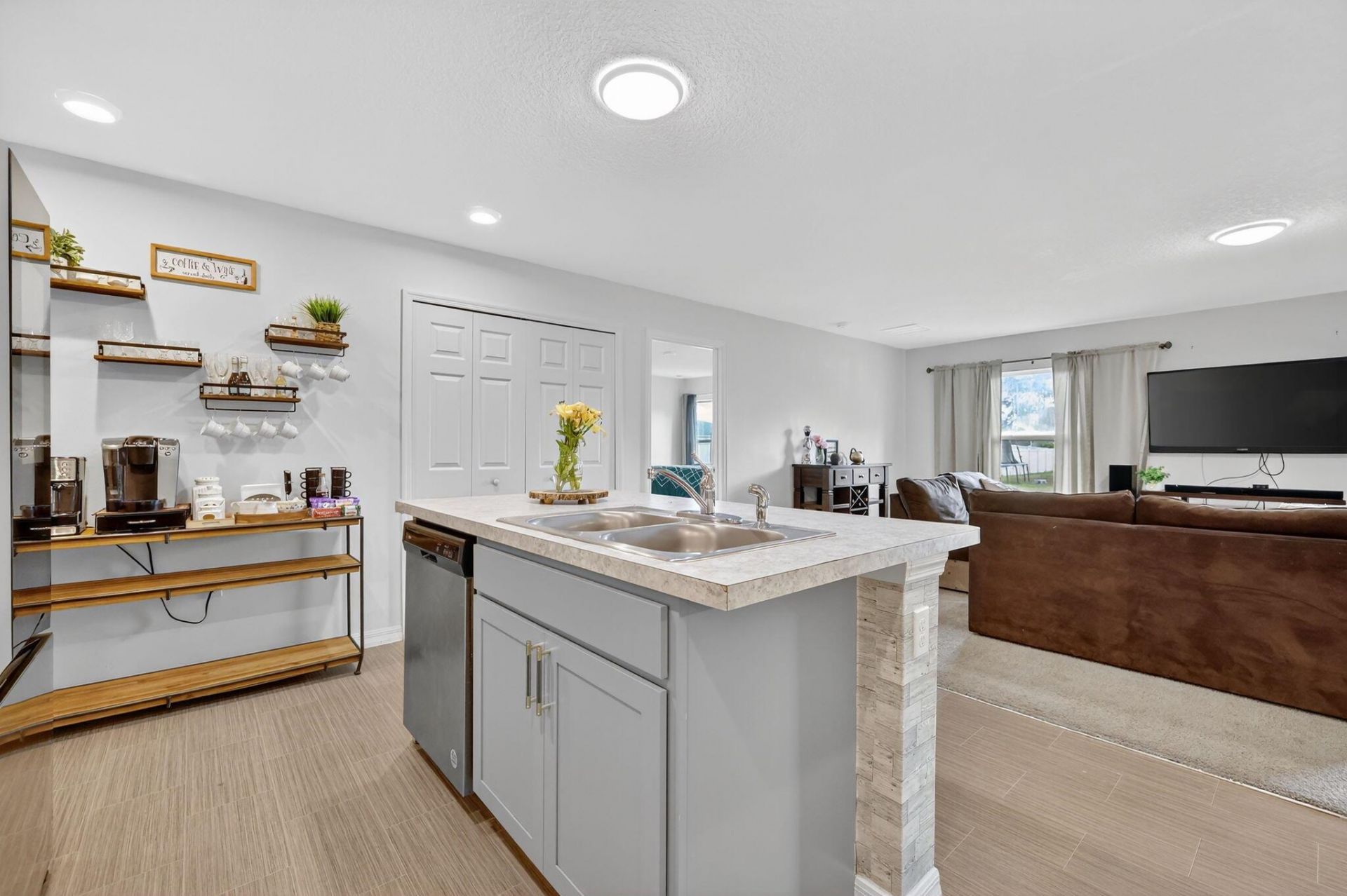 644 SW Hoffenberg Avenue, Port Saint Lucie, FL 34953 Photo