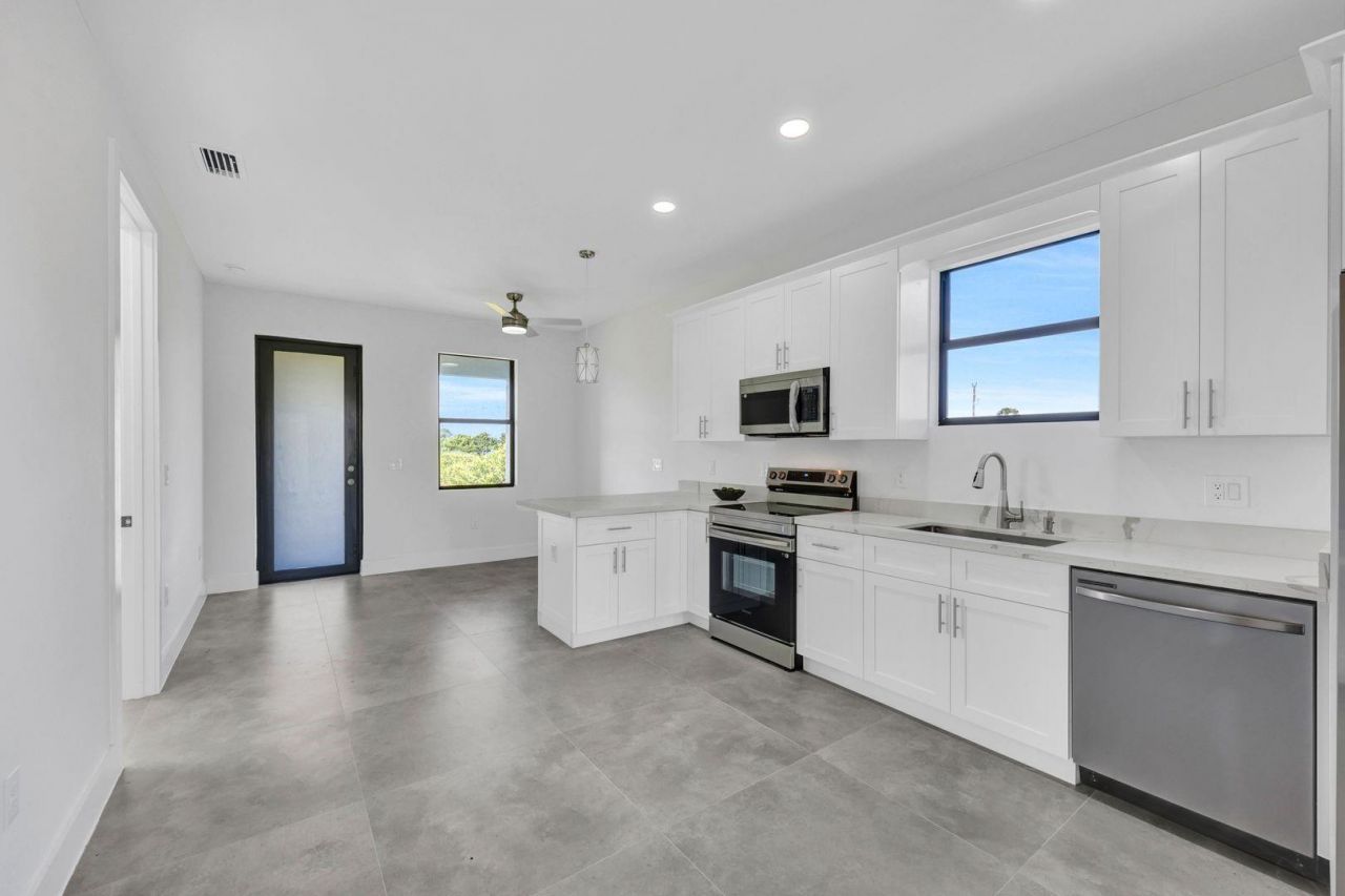 312 Progress Avenue, Lehigh Acres, FL 33974 Photo