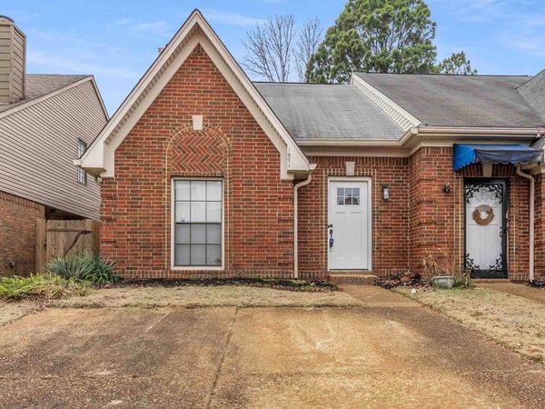 1671 OAKEN BUCKET DR, Memphis, TN 38016