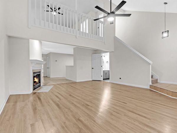 1671 OAKEN BUCKET DR, Memphis, TN 38016