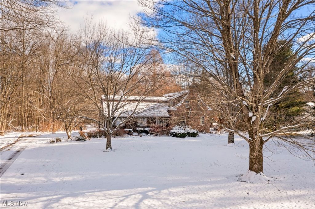 2617 W River Road, Newton Falls, OH 44444 Main Photo