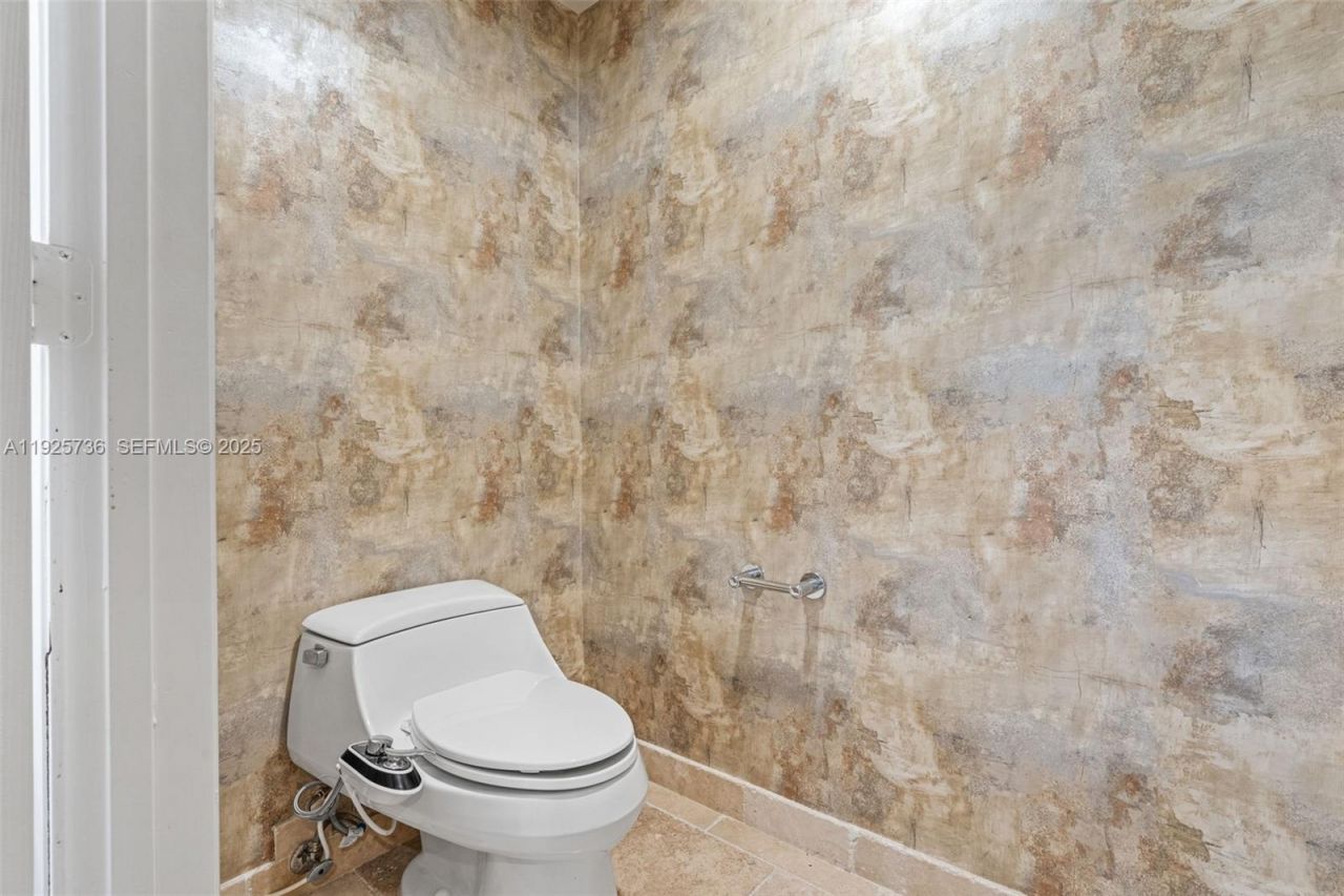 1819 SE 17th St, Unit 603, Fort Lauderdale, FL 33316 Photo