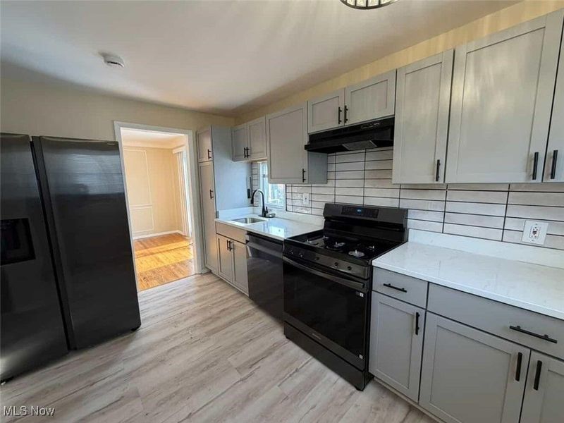 6315 Charles Avenue, Parma, OH 44129 Photo 10