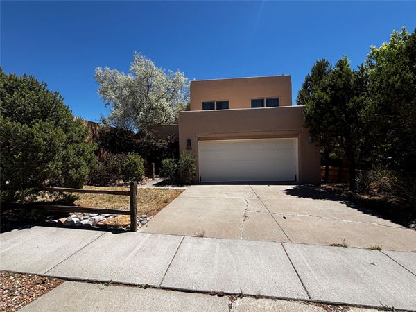 2804 Cliff Palace, Santa Fe, NM 87507