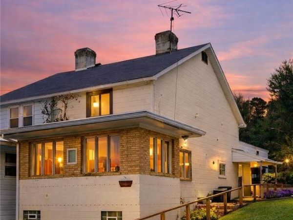 123 Pine St, Ellsworth, PA 15331