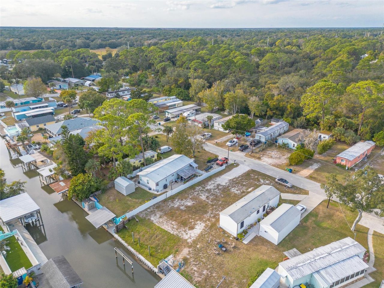 118 Coleman Street, Edgewater, FL 32141 Photo