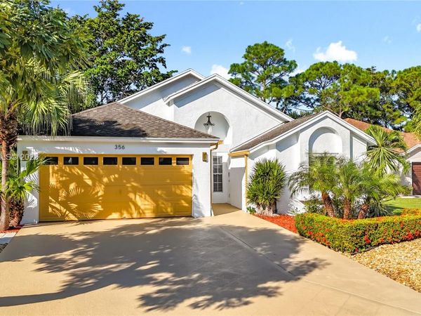356 Hammocks Trl, Green Acres, FL 33413
