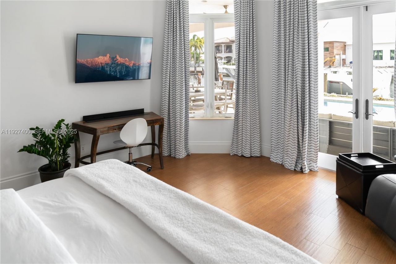 2320 NE 34th Ct, Lighthouse Point, FL 33064 Photo