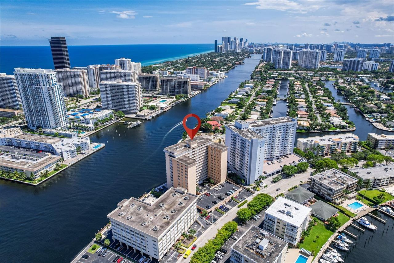 121 Golden Isles Dr, Unit 607, Hallandale Beach, FL 33009 Photo