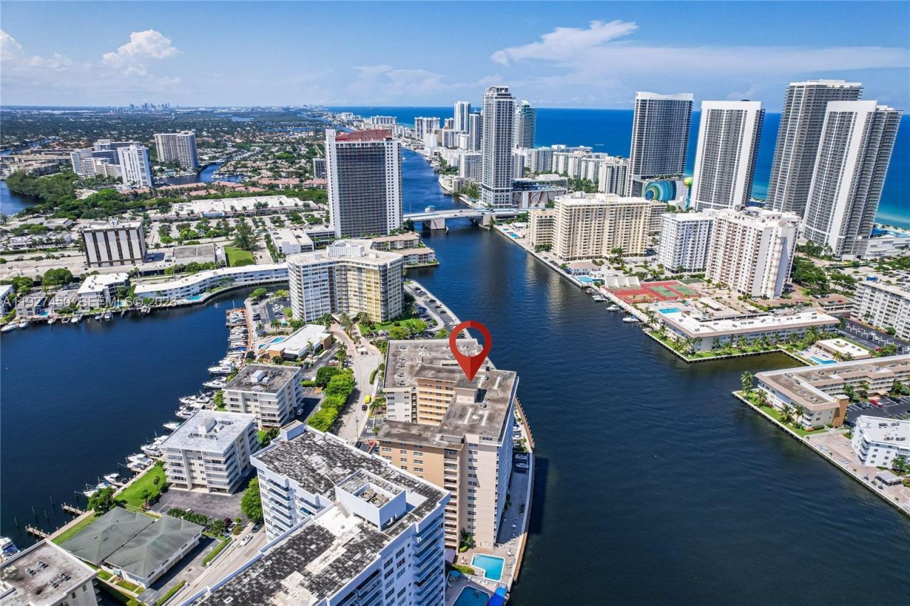 121 Golden Isles Dr, Unit 607, Hallandale Beach, FL 33009 Photo