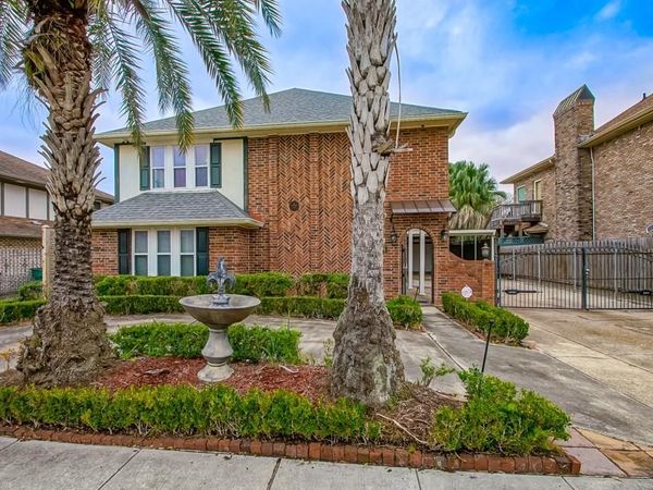 4804 CHATEAU Drive, Metairie, LA 70002