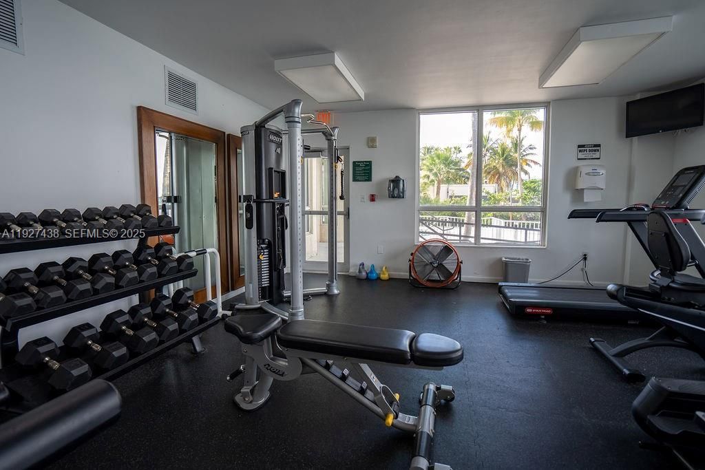 1625 Kennedy Cswy, Unit 1004D, North Bay Village, FL 33141 Photo