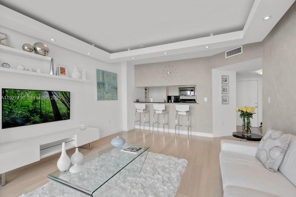 1625 Kennedy Cswy, Unit 1004D, North Bay Village, FL 33141 Photo