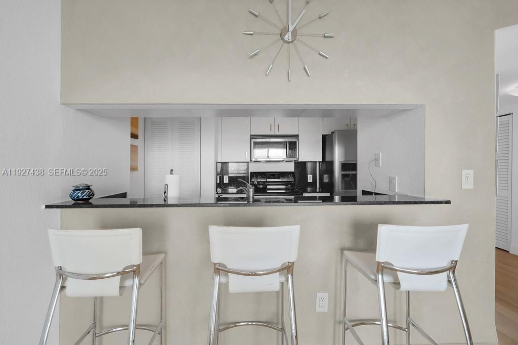 1625 Kennedy Cswy, Unit 1004D, North Bay Village, FL 33141 Photo