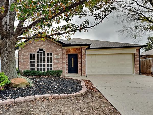 3952 Parkhaven Drive, Denton, TX 76210