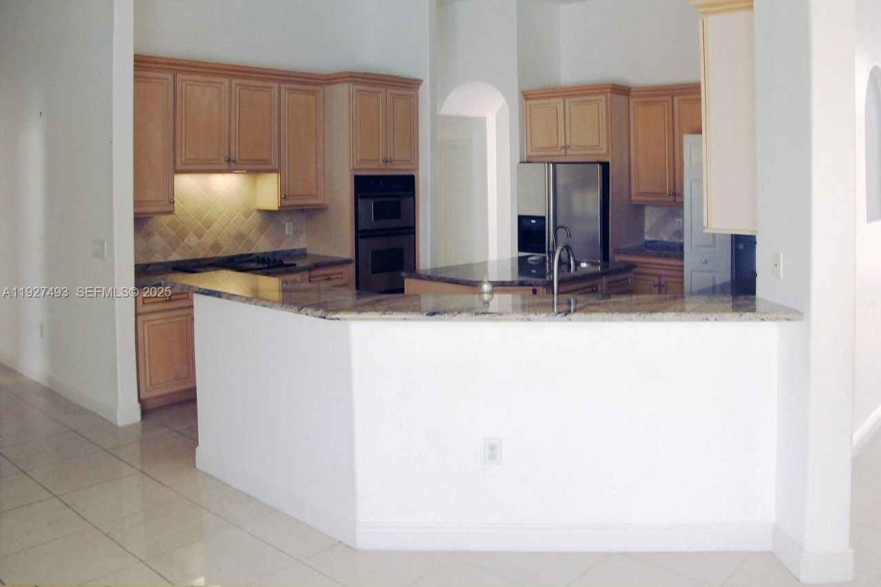 2640 Fairways Dr, Homestead, FL 33035 Photo