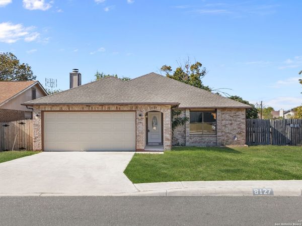 8127 Sunshine trail, San Antonio, TX 78244