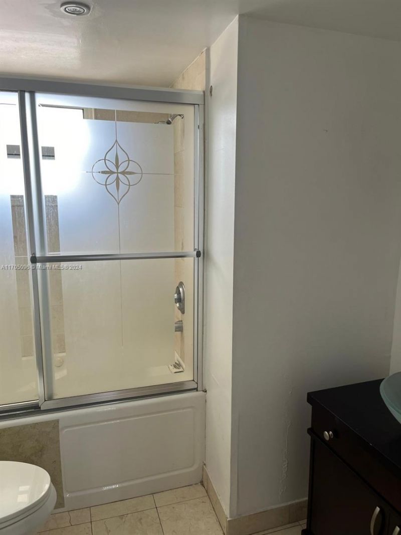 1075 NE Miami Gardens Dr, Unit 205, Miami, FL 33179 Photo