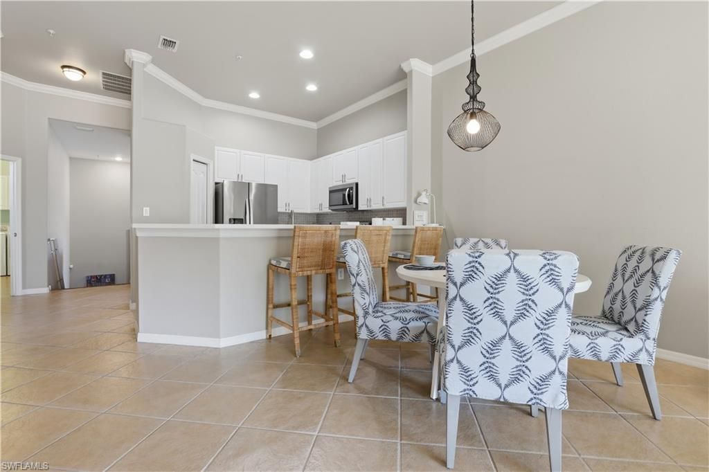 1214 Sweetwater Ln, Unit 2306, Naples, FL 34110 Photo