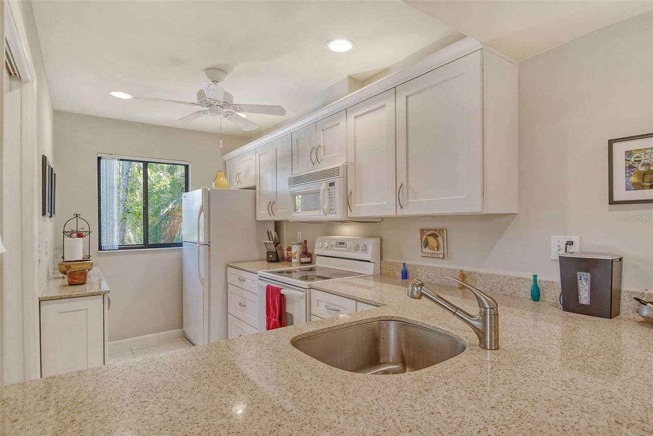 1720 Glenhouse Drive, Unit GL430, Sarasota, FL 34231 Photo