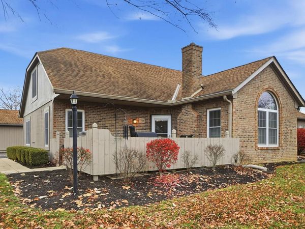 5766 Willow Lake Drive, Grove City, OH 43123