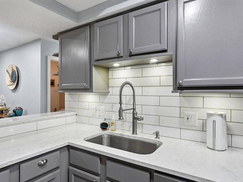 5766 Willow Lake Drive, Grove City, OH 43123 Photo 17