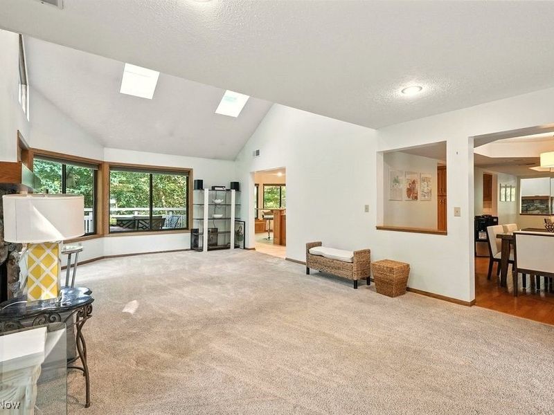 2180 Stone Creek Trail, Cuyahoga Falls, OH 44223 Photo 15