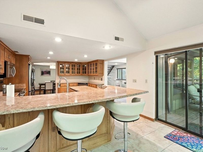 2180 Stone Creek Trail, Cuyahoga Falls, OH 44223 Photo 23