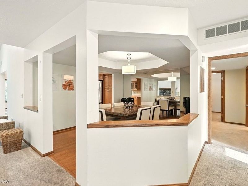 2180 Stone Creek Trail, Cuyahoga Falls, OH 44223 Photo 32