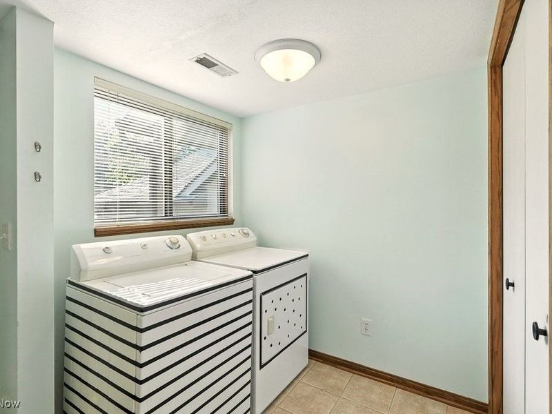 2180 Stone Creek Trail, Cuyahoga Falls, OH 44223 Photo 34