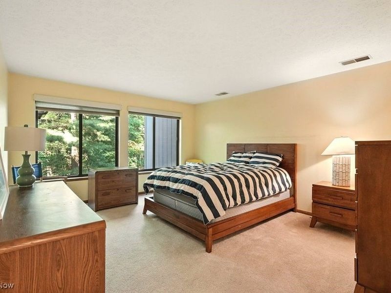 2180 Stone Creek Trail, Cuyahoga Falls, OH 44223 Photo 37