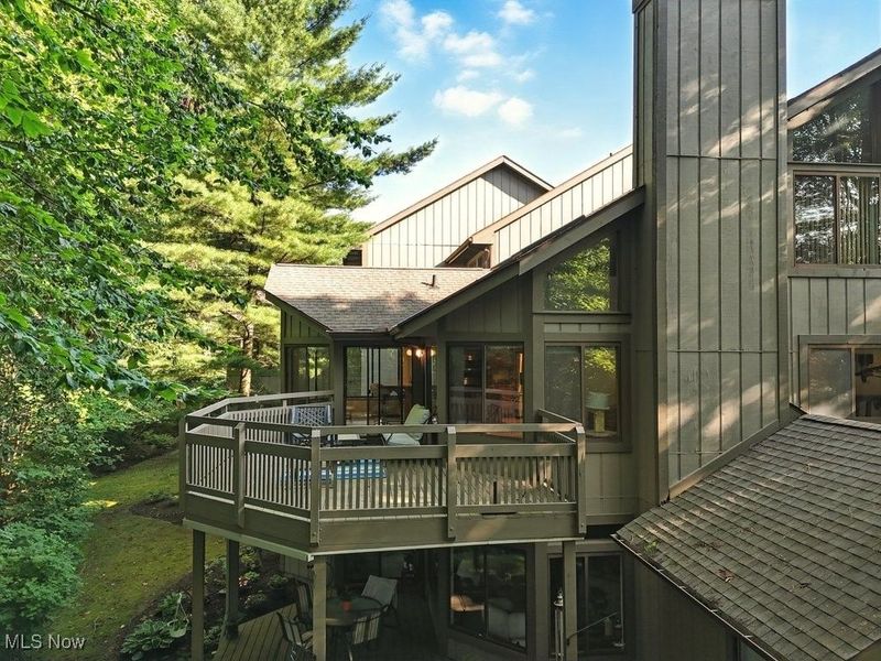 2180 Stone Creek Trail, Cuyahoga Falls, OH 44223 Photo 4