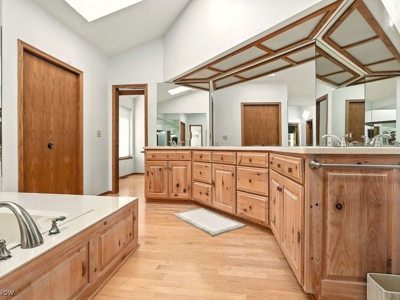 2180 Stone Creek Trail, Cuyahoga Falls, OH 44223 Photo 48