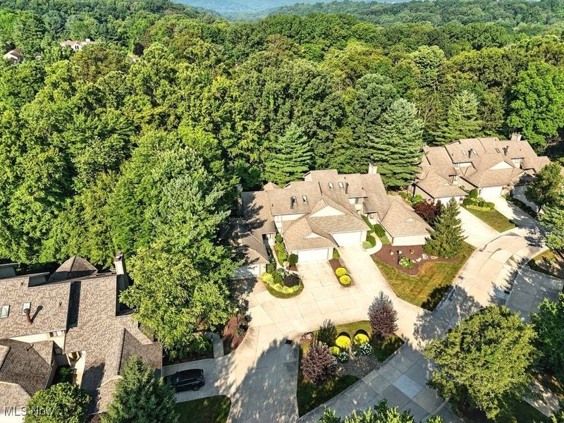 2180 Stone Creek Trail, Cuyahoga Falls, OH 44223 Photo 5