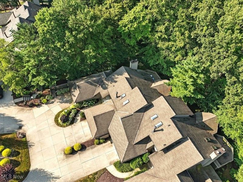 2180 Stone Creek Trail, Cuyahoga Falls, OH 44223 Photo 6