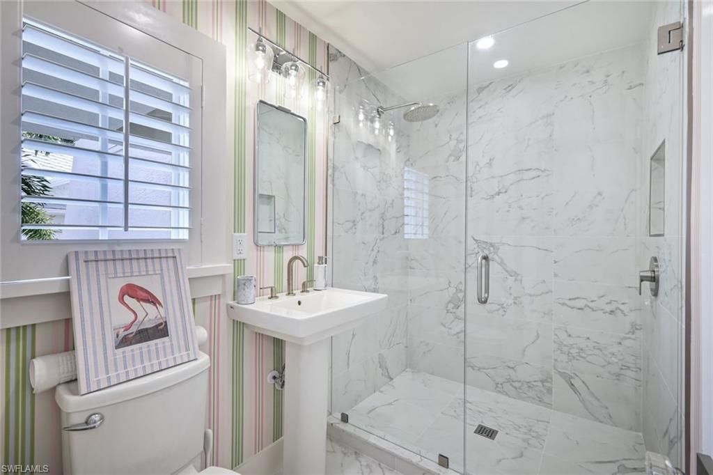 47 8th Ave S, Naples, FL 34102 Photo