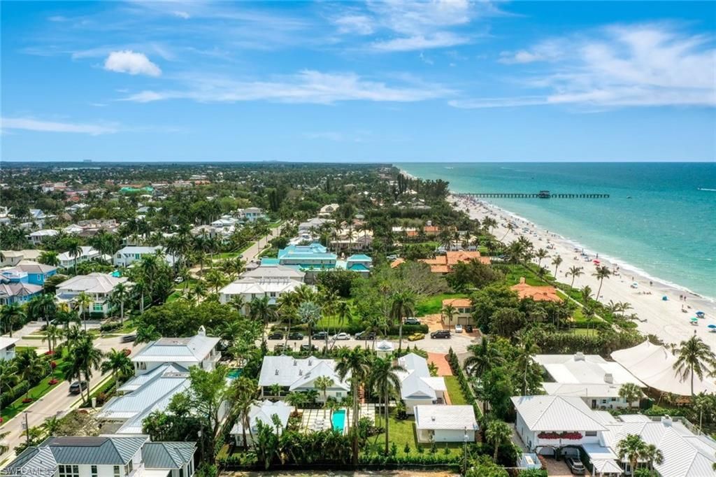 47 8th Ave S, Naples, FL 34102 Photo