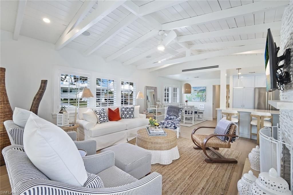 47 8th Ave S, Naples, FL 34102 Photo