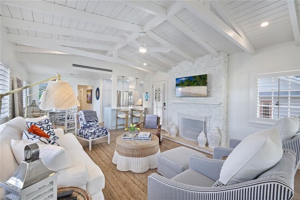 47 8th Ave S, Naples, FL 34102 Photo