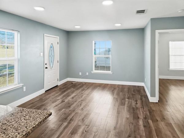 110 Ramsey Avenue, Cleburne, TX 76031