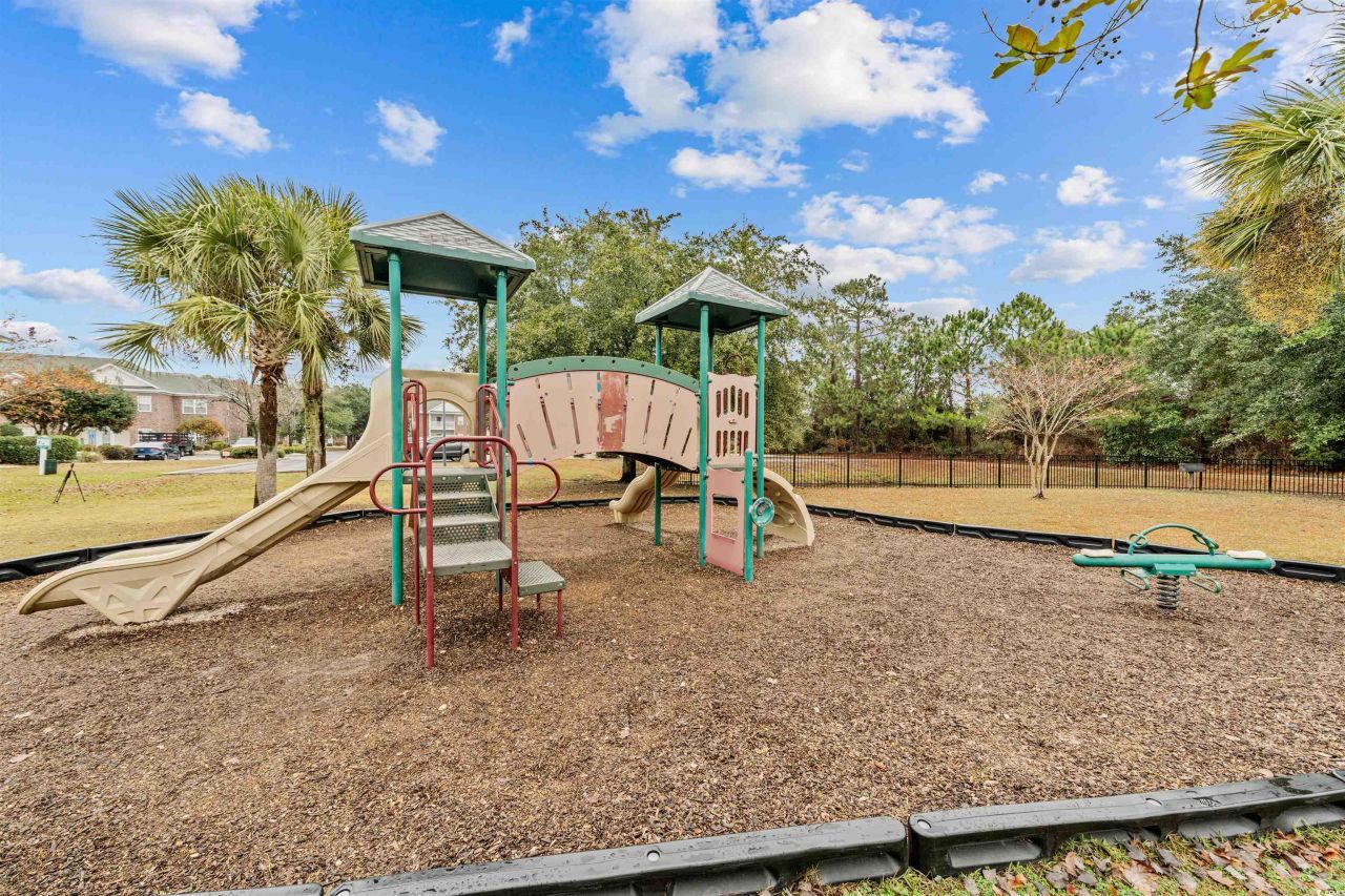 2025 Silvercrest Dr. Photo 33