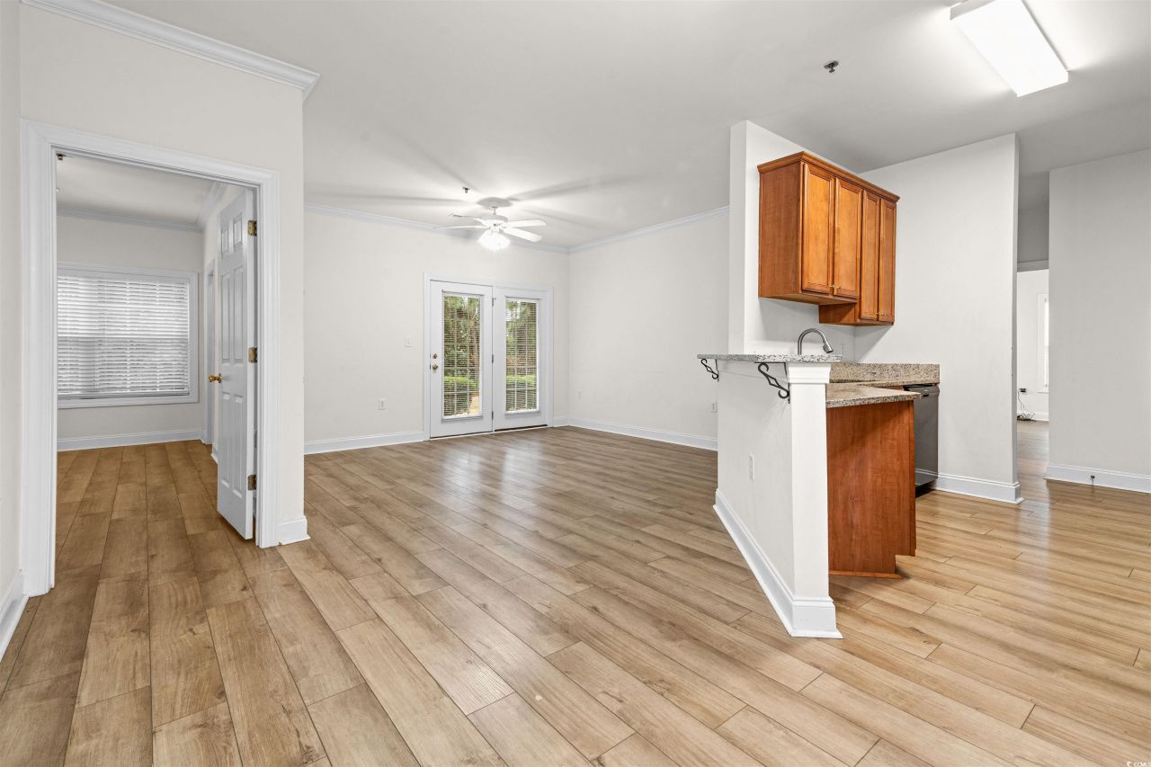 2025 Silvercrest Dr. Photo 8