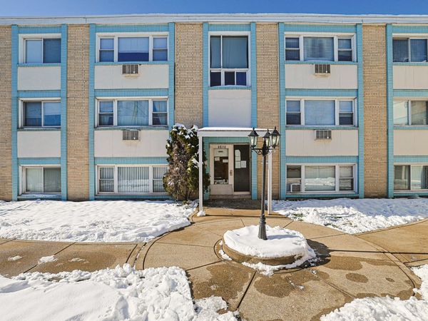 6850 Cermak Road, Unit 1B, Berwyn, IL 60402