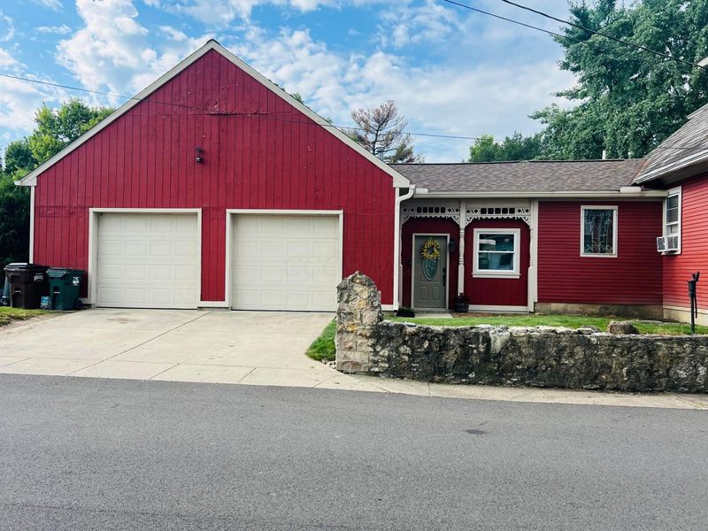 118 N Oak Avenue, Baltimore, OH 43105 Photo 2