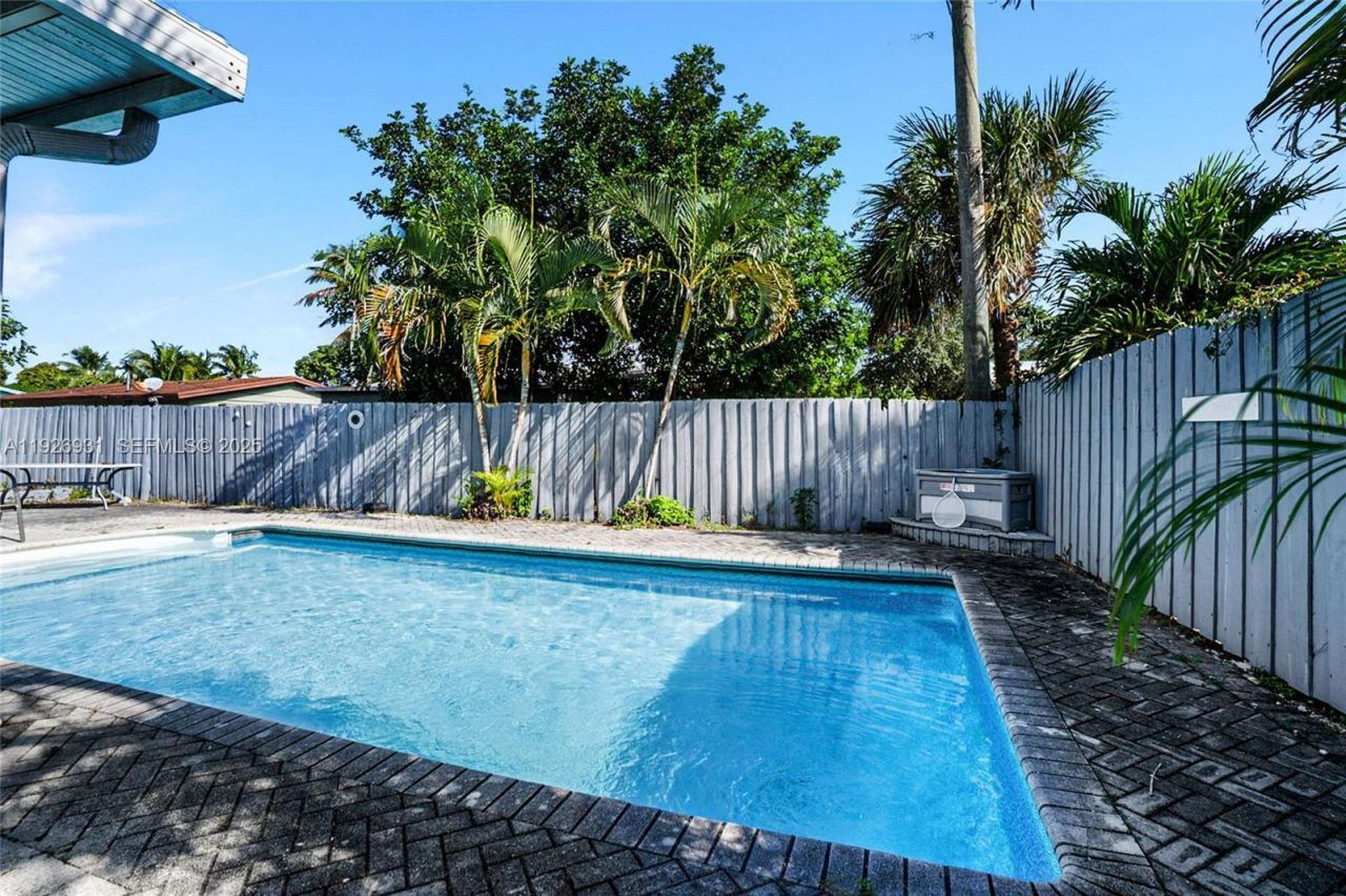 3010 NE 10th Ter, Pompano Beach, FL 33064 Photo