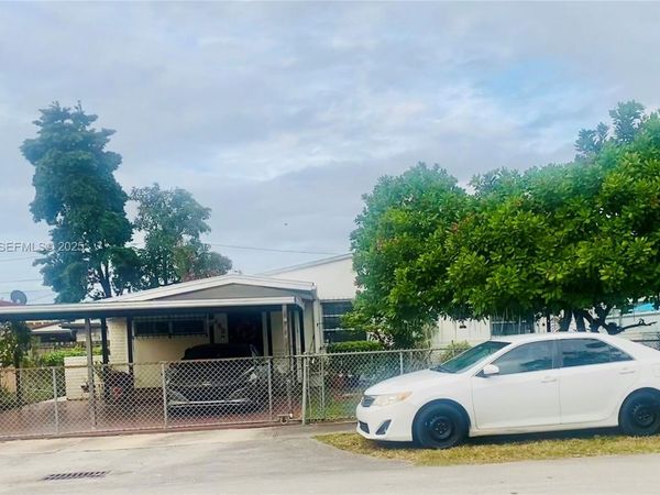 6831 SW 2nd St, Unit front, Miami, FL 33144