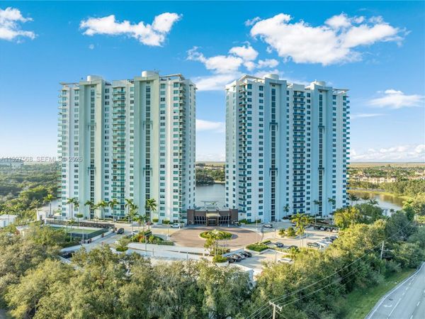 2641 N Flamingo Rd, Unit 1703N, Sunrise, FL 33323